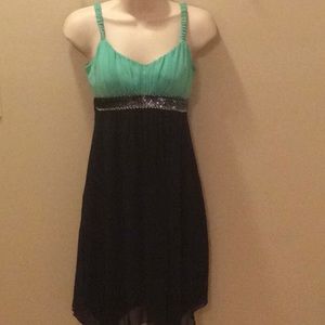 ENFOCUS STUDIO BUILT IN BRA DRESS, SIZE 6